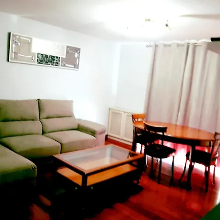 شقة With 3 Bedrooms In With Enclosed Garden And Wifi