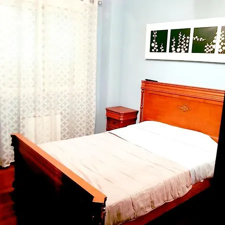شقة With 3 Bedrooms In With Enclosed Garden And Wifi *